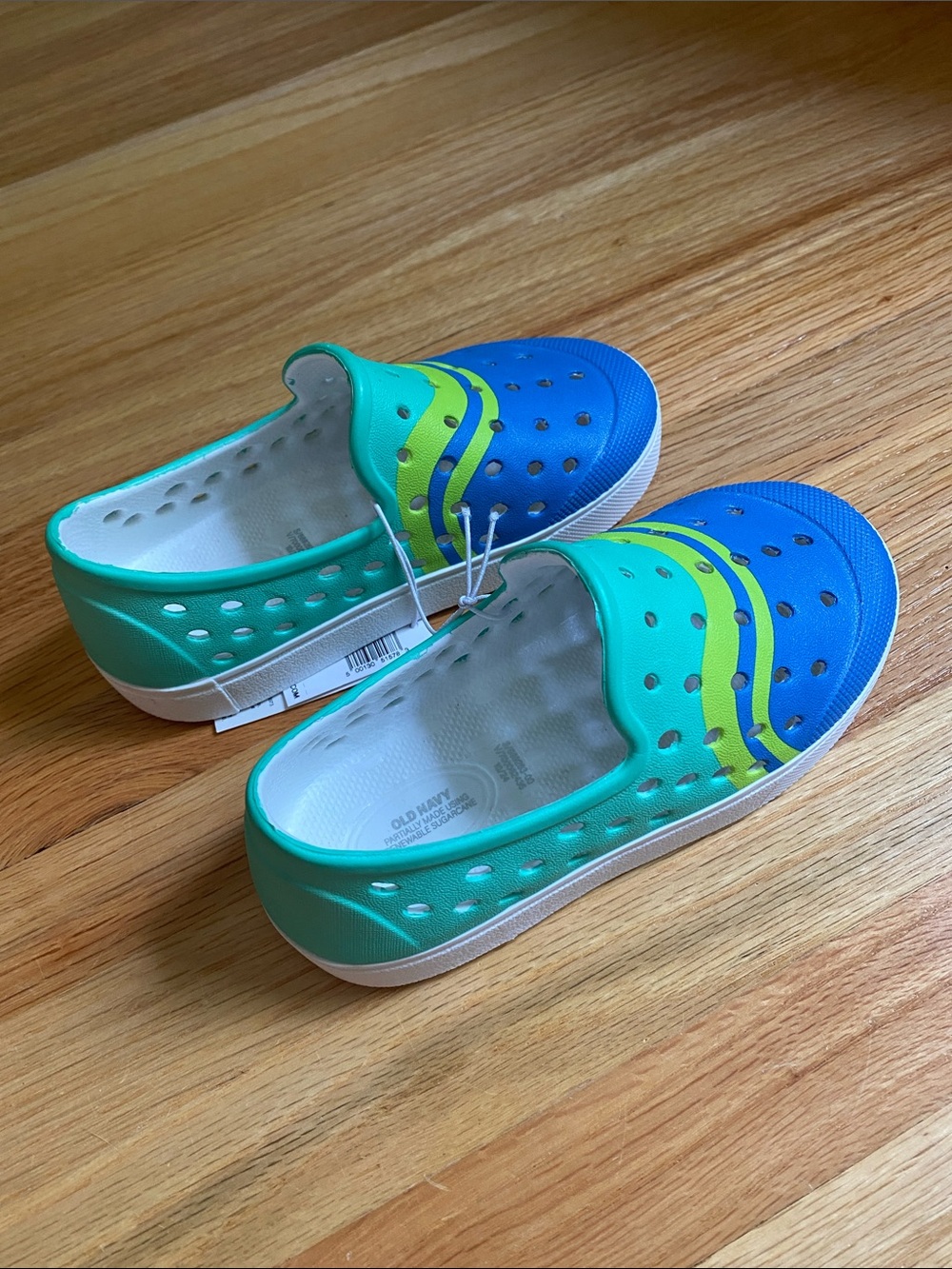 Old Navy Kids Water Slip-On Shoes in Teal, Blue & Lime